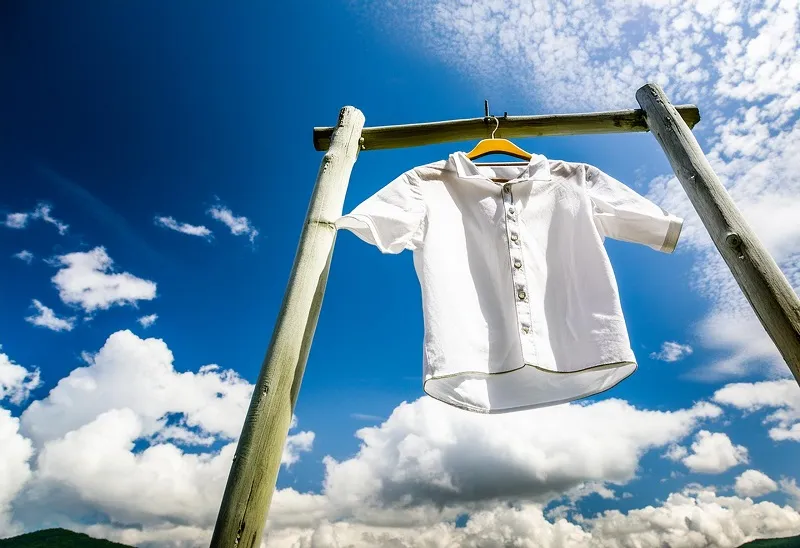 一度ついた洋服の汚れが落ちにくい原因とは?